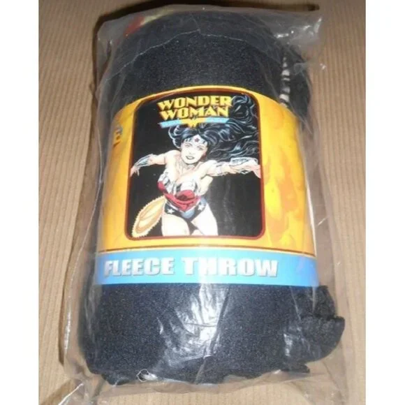New Wonder Woman Logo Soft Fleece Throw Gift Blanket DC Comic Justice League NIP - Picture 2 of 2